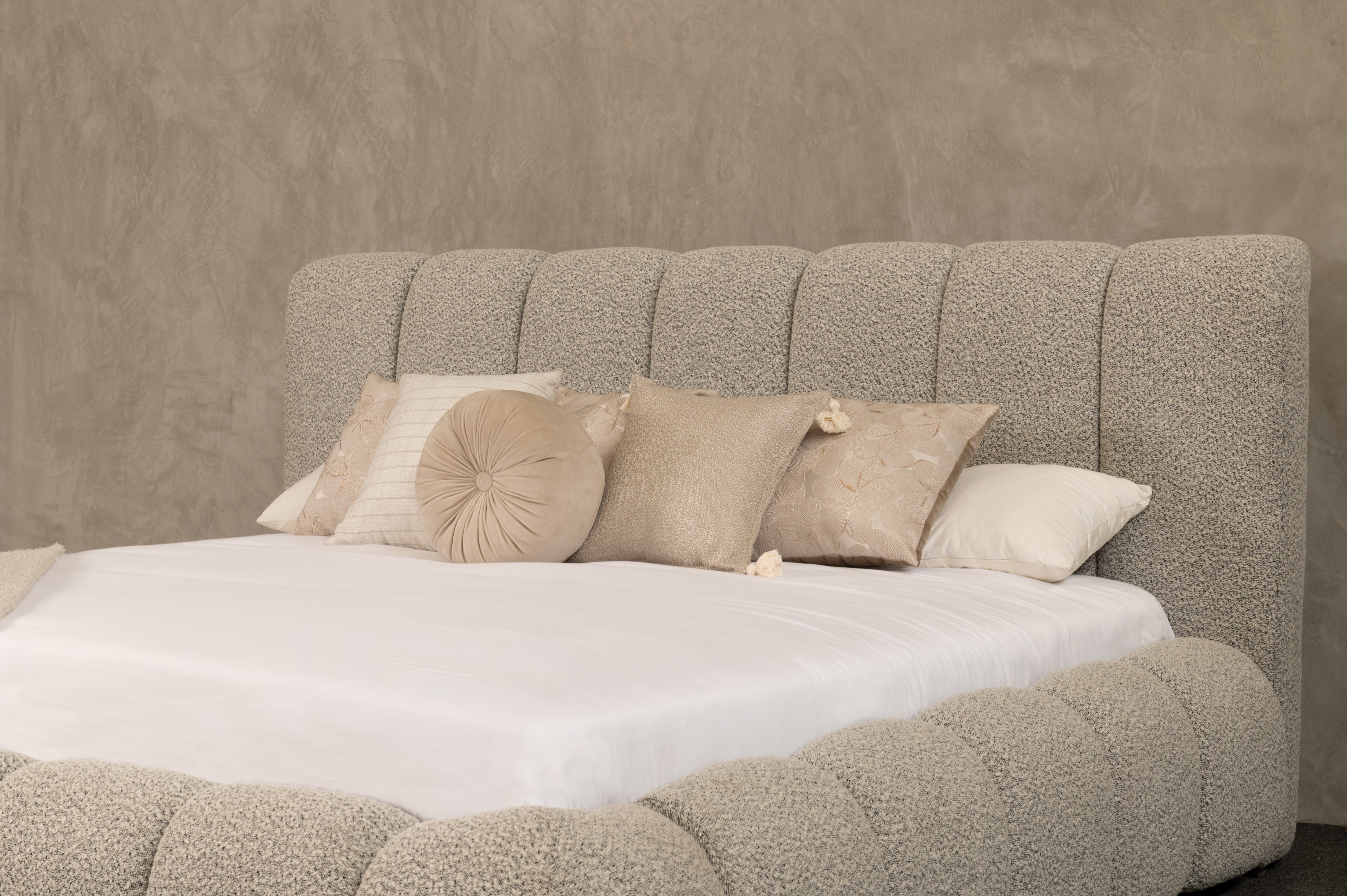 Recamara Milo Helsinki Domino