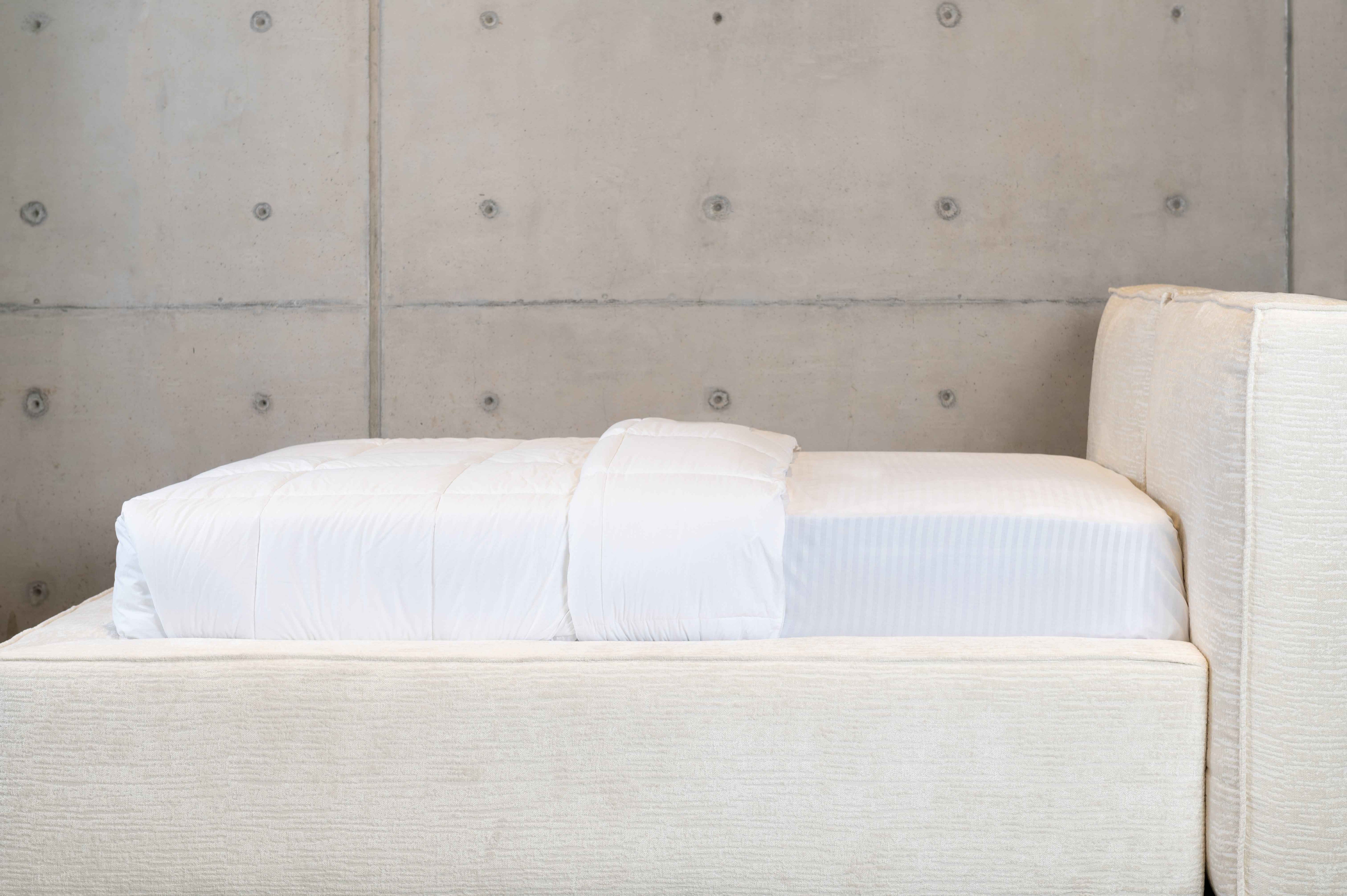 Recámara Arya – Set de Recámara Elegante y Funcional para Habitación