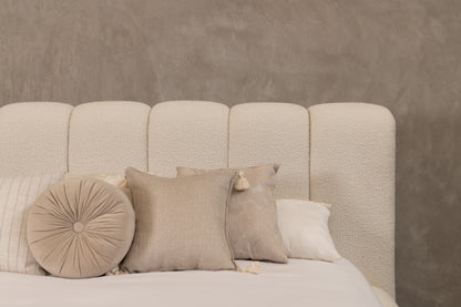 Recama Milo Ana White