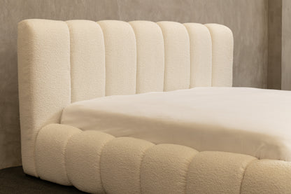 Recama Milo Ana White
